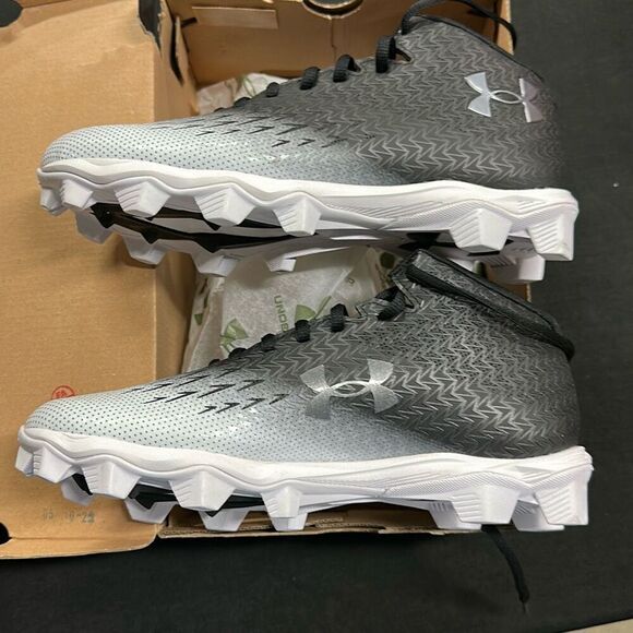 New Under Armour Spotlight Fran RM 4.0 Cleats 8 - Picture 4 of 6